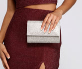 Pochette luxueuse et glamour avec strass